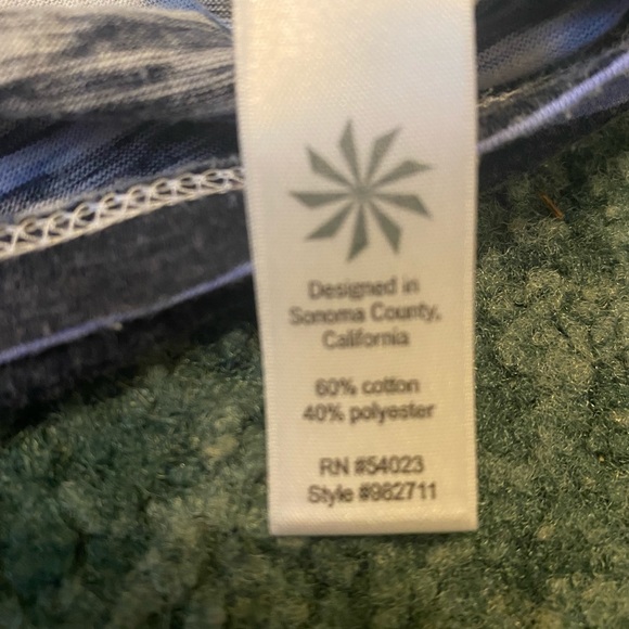 Athleta Tee Shirt - Picture 6 of 8